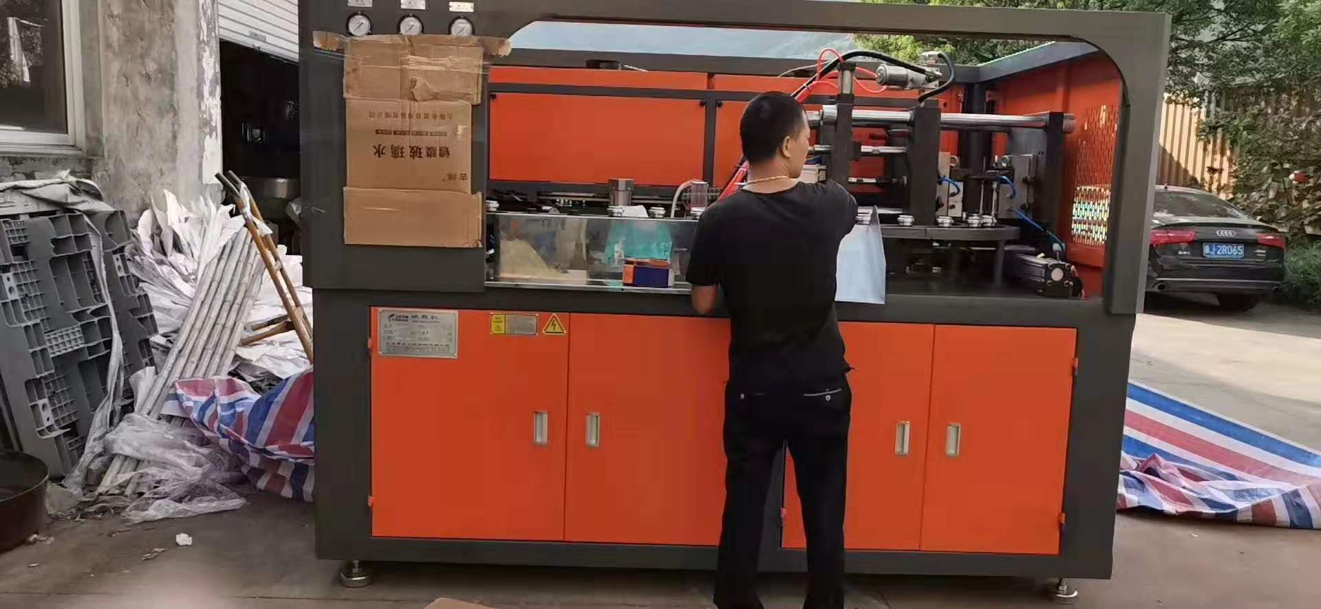 臺輝吹瓶機在吹瓶過程中遇到的這幾個問題，你遇到過嗎？